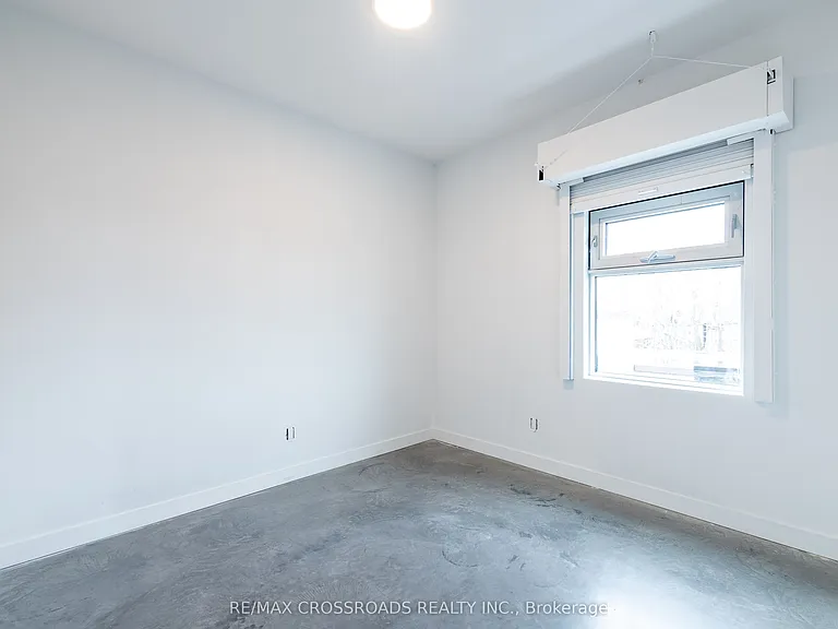 3333 Dundas St W #3A — Photo 7