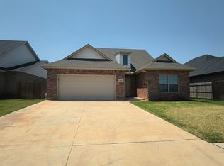 1208 La Vista Ln, Kingfisher, OK 73750