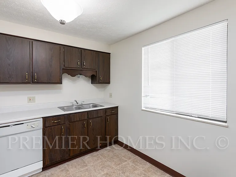 3716 Martindale Rd NE #F — Photo 9