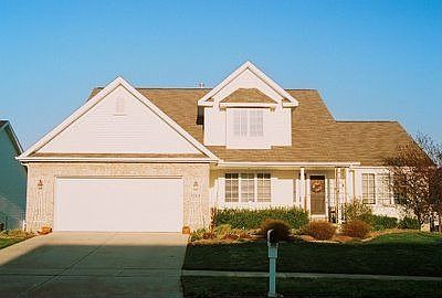 Front view from Moss Creek Road