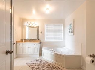 263 Rossmore Ct #263, London, ON N6C6B8