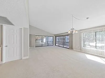 700 Starkey Rd #422 — Photo 3