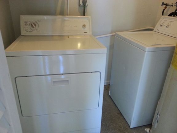 4th image of 191 NW 20th Ct