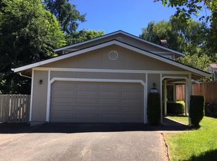 2911 Crystal Springs Rd W, University Place, WA 98466