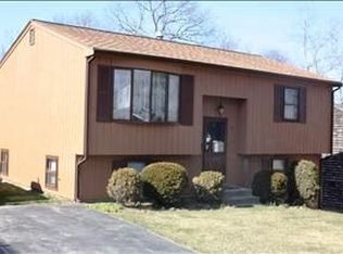 22 Traver Ave, Johnston, RI 02919