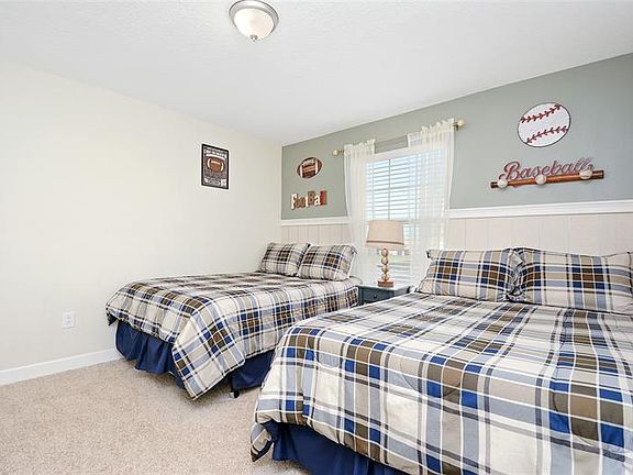 3rd image of 4819 Crusoe St