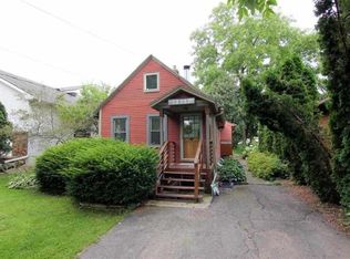 5535 Lake Mendota Dr, Madison, WI 53705