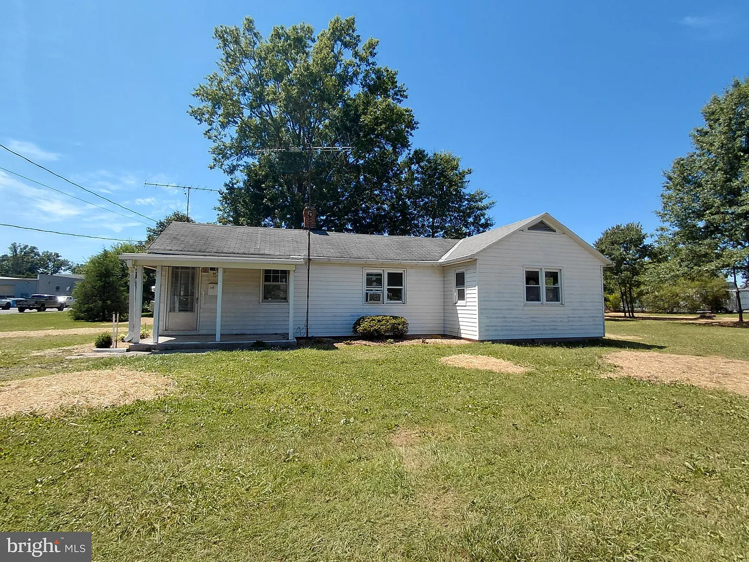 2 bed, 1165 sqft, $2,350 — Photo 4