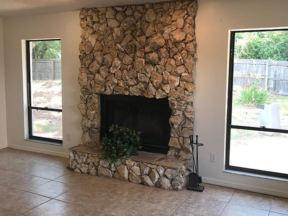 3rd image of 5501 Wendy Lee Dr