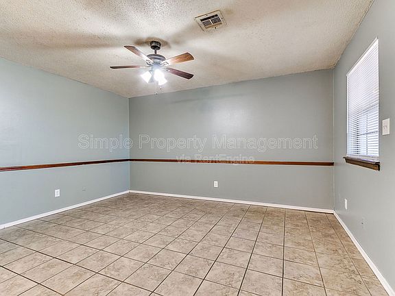 4th image of 2205 Donna Dr