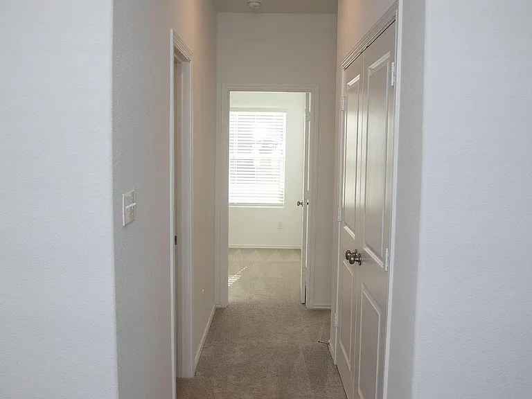 1127 Catfish Ln — Photo 23