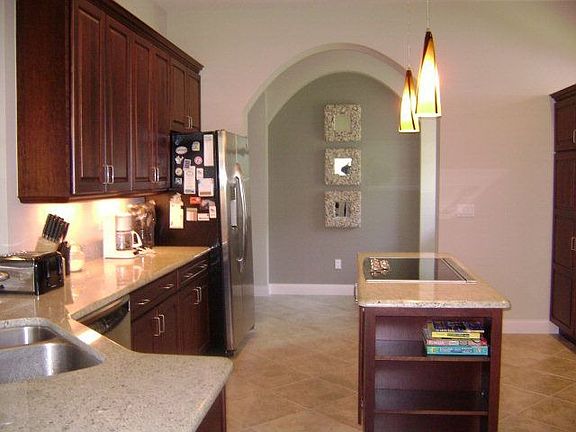 2nd image of 154 S Riverwalk Dr