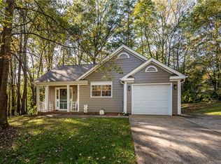 402 Glenora Dr, Huntersville, NC 28078