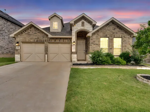8916 Horse Herd Dr, Fort Worth, TX 76123