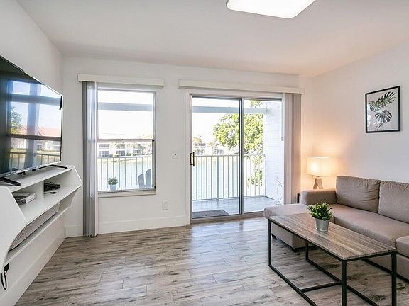 3rd image of 275 Cypress Point Dr