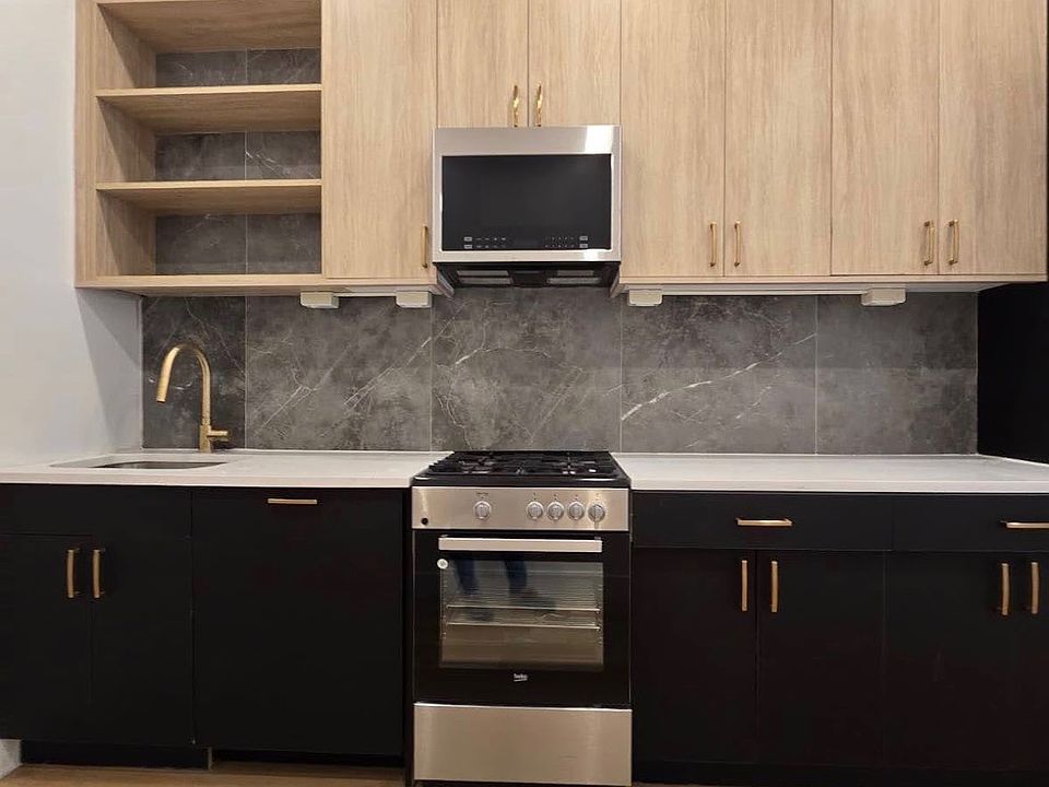 1st image of 50 Grace St #2L
