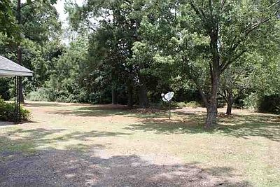 5th image of 313 Country Club Dr