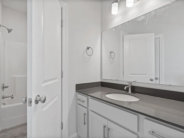117 Iberville St — Photo 14