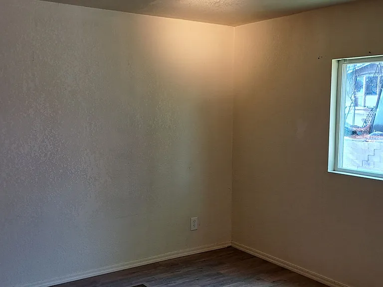 4025 E Aztec Rd — Photo 7