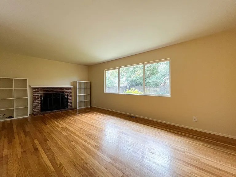 2509 Macmillan St — Photo 5