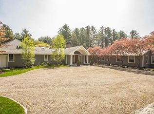 18 Farm St, Dover, MA 02030