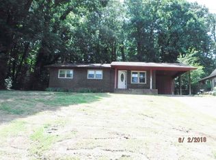 1205 Oakdale Cir, Weaver, AL 36277