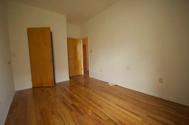 Rented by Link NY Realty | media 36