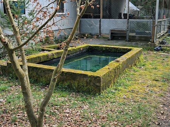 5th image of 2495 Christopher Road NW