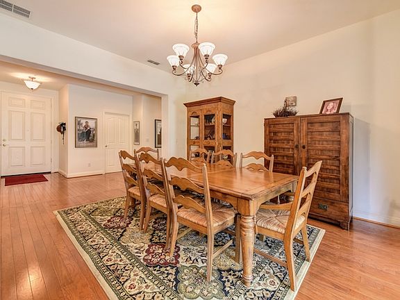 5th image of 231 Rock House Cir S