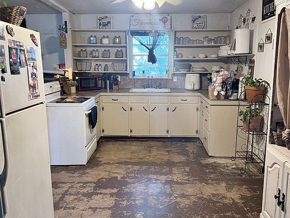 4th image of 150 E Cooper Ave