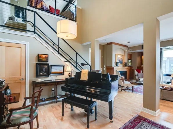 312 Spring St APT 412, Saint Paul, MN 55102