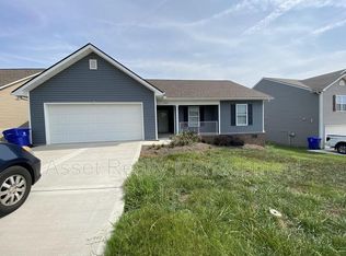2022 Bluebonnet Dr, Mascot, TN 37806