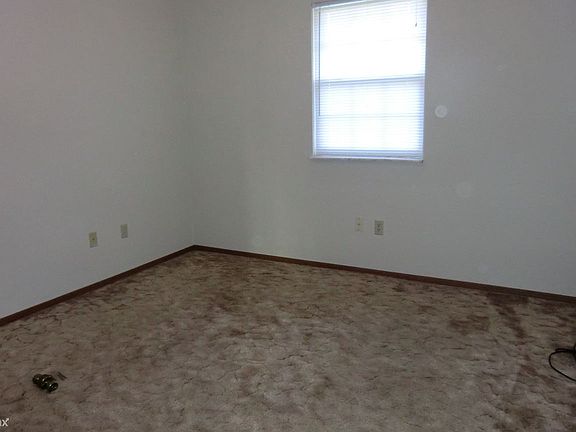 Gillham 537B Back Corner Bedroom