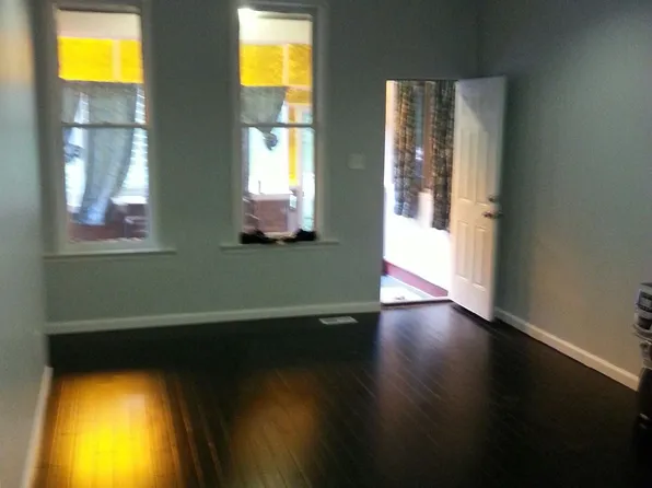 2003 N Dukeland St, Baltimore, MD 21216