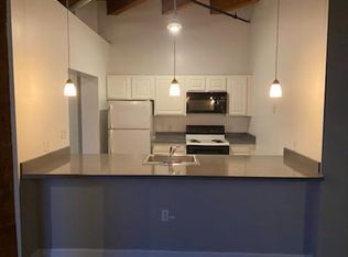 3307 Scranton Rd #203, Cleveland, OH 44109