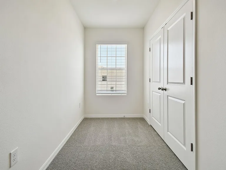 5701 English Oak Ln — Photo 28