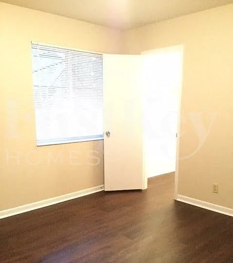 4317 Honeysuckle Ave — Photo 17