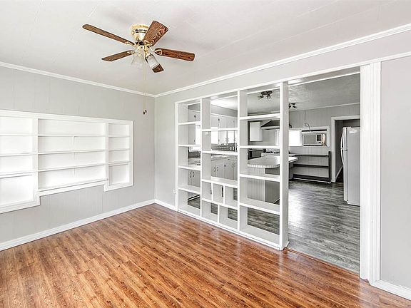 3rd image of 8177 Big Cypress St