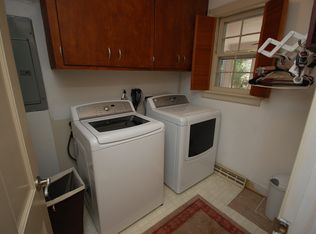 2721 E Weyburn Rd, Richmond, VA 23235