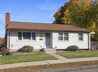 76 Winter St, Saugus, MA 01906