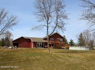22333 Peterson Cir, Detroit Lakes, MN 56501