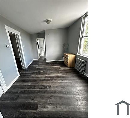 5th image of 100 Ash St