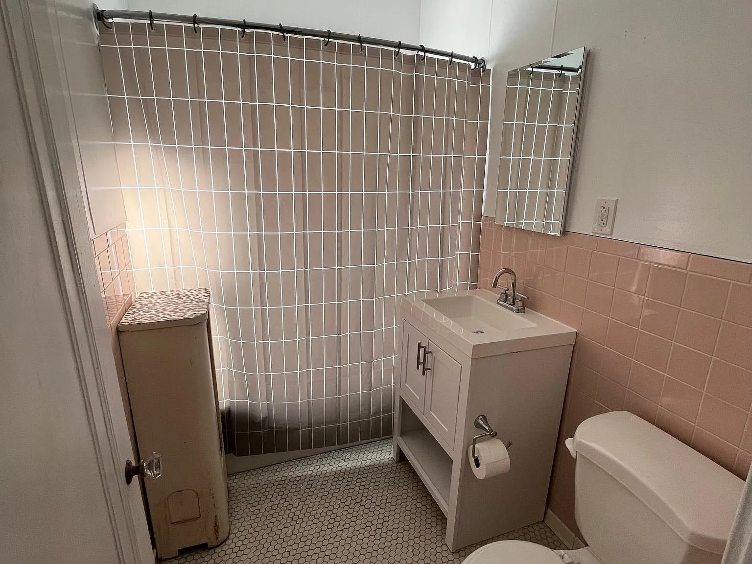 3 bed, 1335 sqft, $3,200 — Photo 4