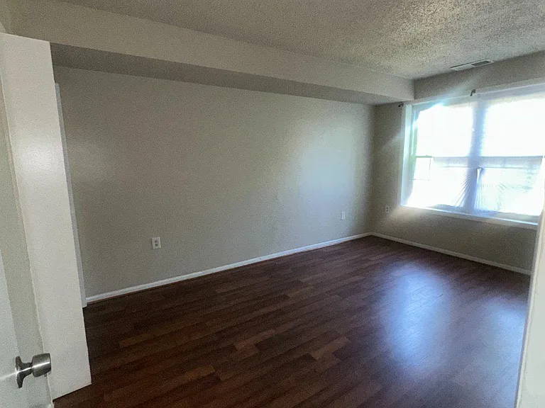 3817 Swann Rd #101 — Photo 5