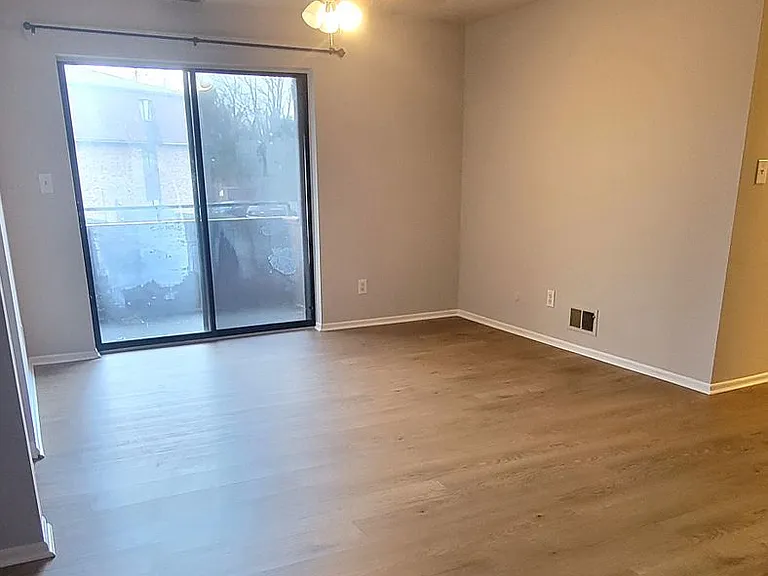 522 Woodmill Dr — Photo 11