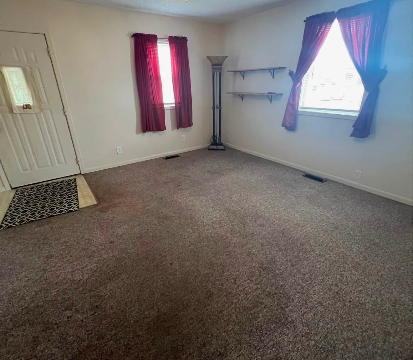 1 bed, 950 sqft, $900 — Photo 2