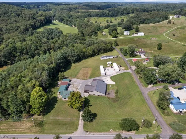 1458 Magnolia Rd SW, Dellroy, OH 44620