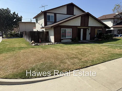 9338 Ramona Ave Photo 1