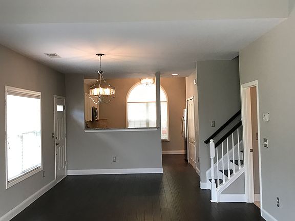 Living Room Vaulted Ceiling