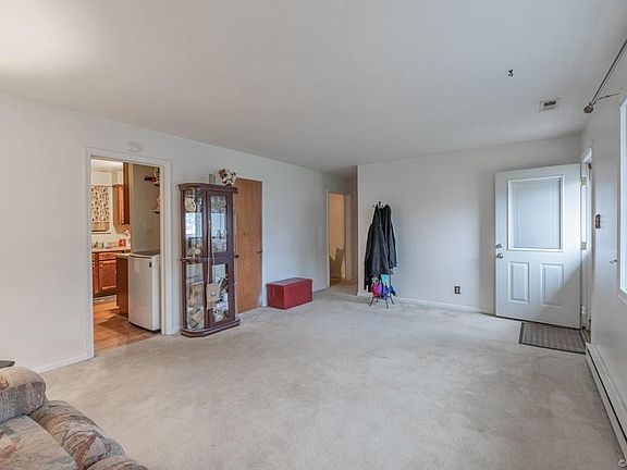 3rd image of 2411 Terry Dr